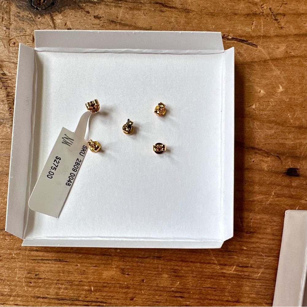 Sydney Evans 14K Gold and Diamond Mismatching Stud Earrings Love Flower Daisy - Picture 6 of 8